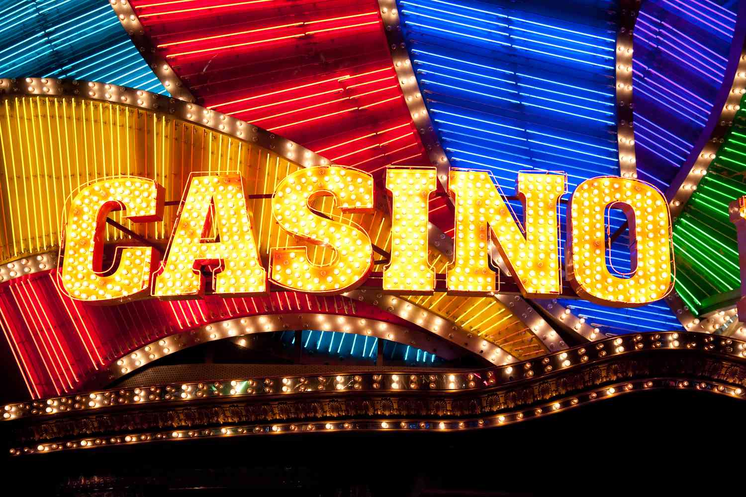 Slot Makinesi Voltanları: Stratejik Analiz ve Psikolojik Faktörler